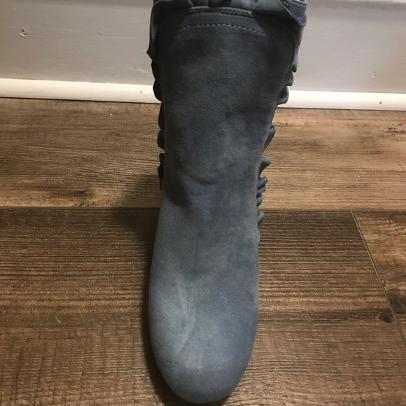 Boston Design Studio Boots - Picture 4 of 7